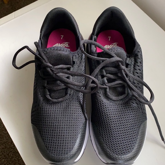 Avia O2 memory foam sneakers. - Picture 4 of 4